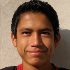 Mauricio -Laguna Center